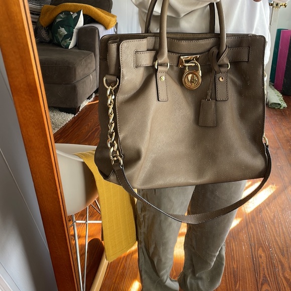 Michael Kors Tan Leather Purse 12in X 12in - Picture 1 of 6